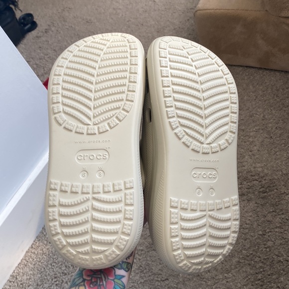 NWOT Platform Crocs - Picture 4 of 5